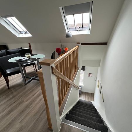 Glastonbury Secret Retreat - 1 Bd Split-Level Apt, Sleeps 3 Kültér fotó