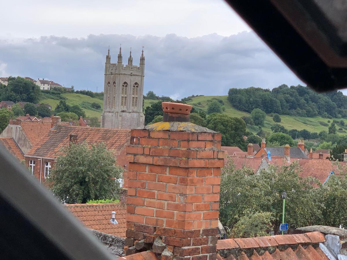 Glastonbury Secret Retreat - 1 Bd Split-Level Apt, Sleeps 3 Kültér fotó